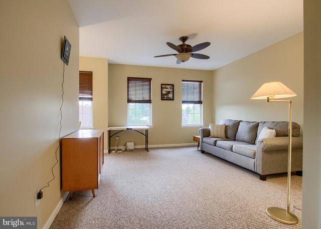 2003 GREEN ST, Harrisburg, PA 17102
