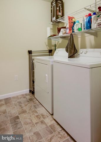 2003 GREEN ST, Harrisburg, PA 17102