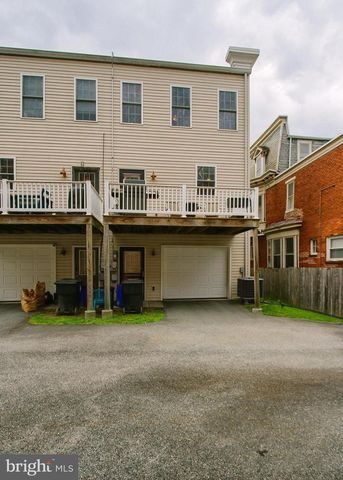 2003 GREEN ST, Harrisburg, PA 17102