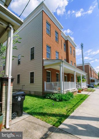 2003 GREEN ST, Harrisburg, PA 17102