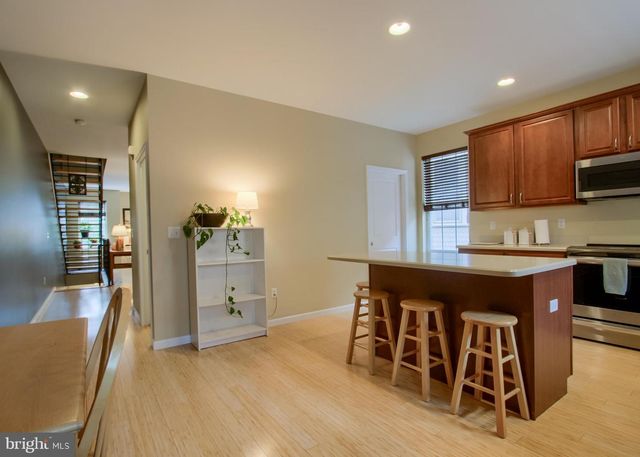 2003 GREEN ST, Harrisburg, PA 17102