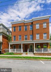 2003 GREEN ST, Harrisburg, PA 17102