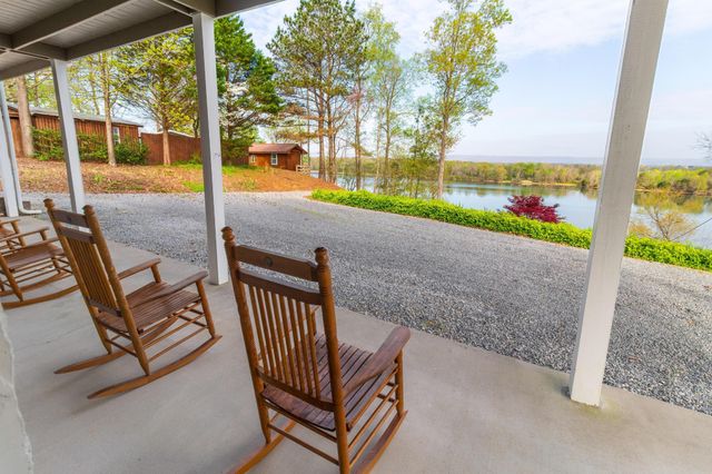 325 Russell Lane, Decatur, TN 37322