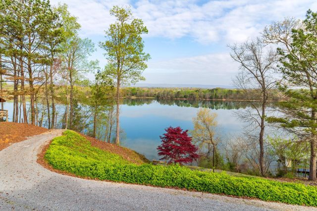 325 Russell Lane, Decatur, TN 37322