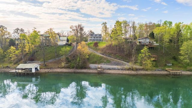 325 Russell Lane, Decatur, TN 37322