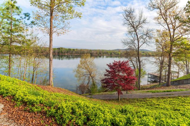 325 Russell Lane, Decatur, TN 37322