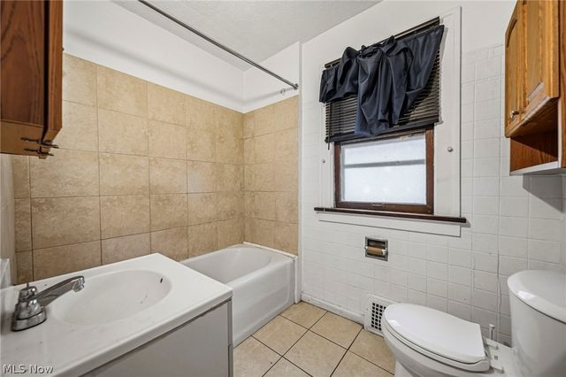 8506 Jeffries Avenue, Cleveland, OH 44105