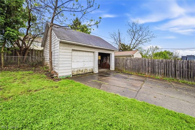 8506 Jeffries Avenue, Cleveland, OH 44105