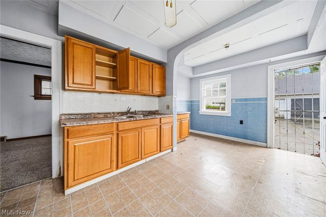 8506 Jeffries Avenue, Cleveland, OH 44105