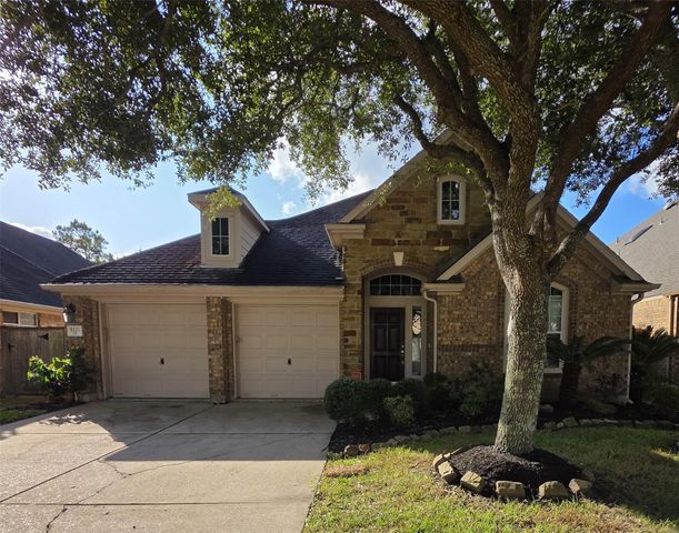 5221 Cottonwood Creek Lane, League City, TX 77573