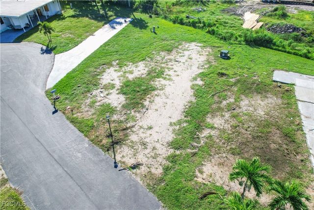 123 Ash LN, Fort Myers, FL 33908