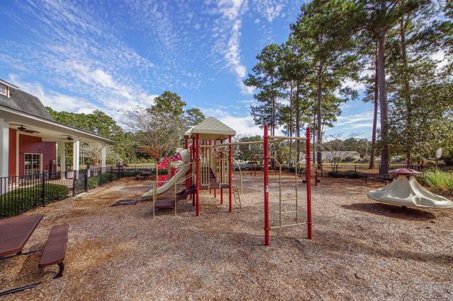 9017 Greenbriar Drive, Summerville, SC 29485