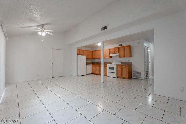 5198 Greene Lane A, Las Vegas, NV 89119