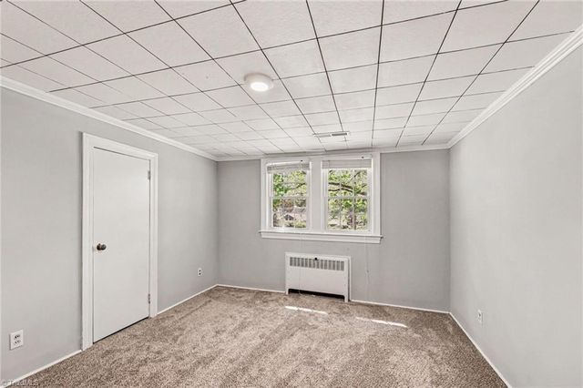 711 Quaker Lane, High Point, NC 27262