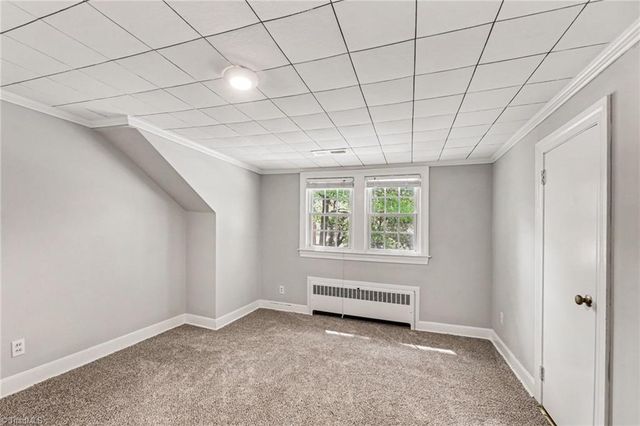 711 Quaker Lane, High Point, NC 27262