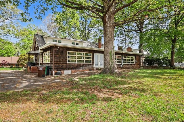 711 Quaker Lane, High Point, NC 27262