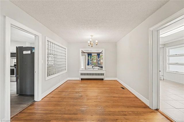 711 Quaker Lane, High Point, NC 27262