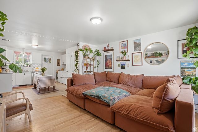 3461 S 1300 E, Salt Lake City, UT 84106