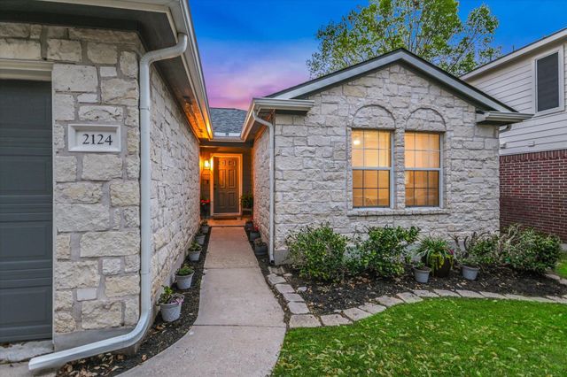 2124 Coats CIR, Austin, TX 78748