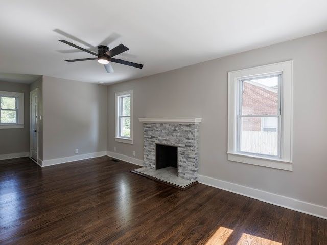 1716 Hillview Dr, Columbia, TN 38401