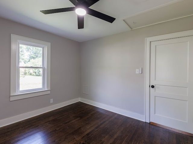 1716 Hillview Dr, Columbia, TN 38401