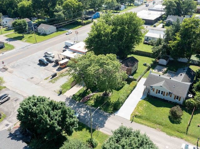 1716 Hillview Dr, Columbia, TN 38401