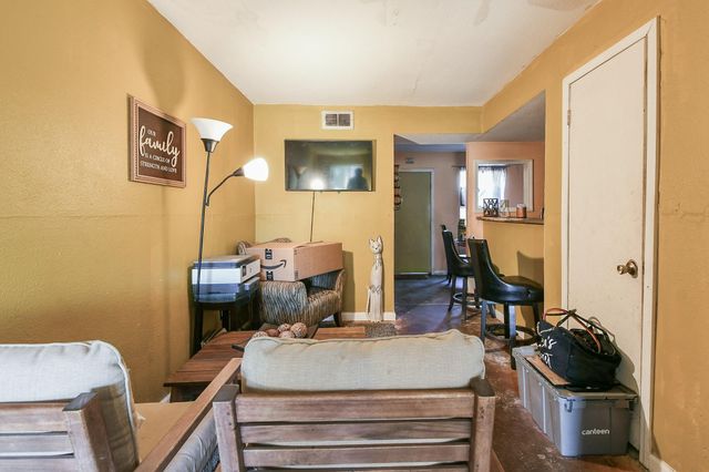 7851 Fuqua Street, Houston, TX 77075