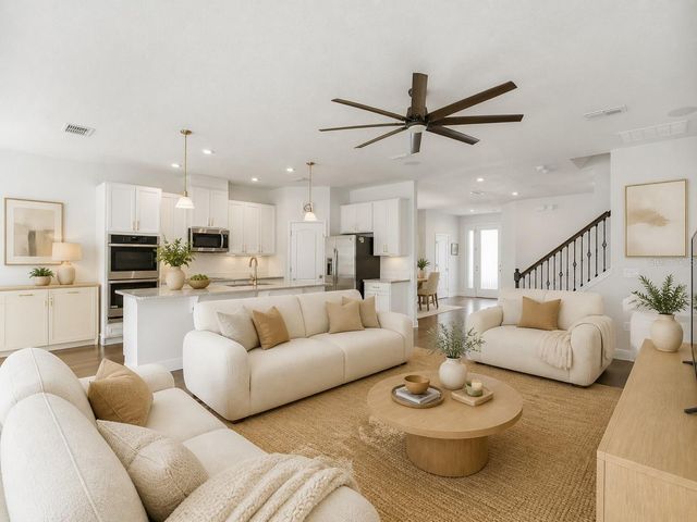 536 AFFIRMED WAY, Davenport, FL 33837