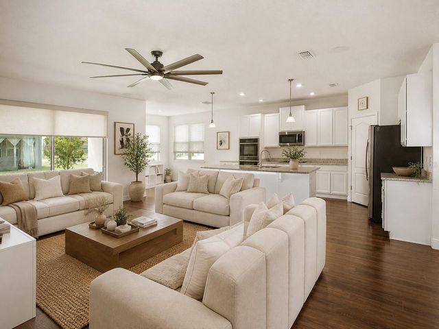 536 AFFIRMED WAY, Davenport, FL 33837