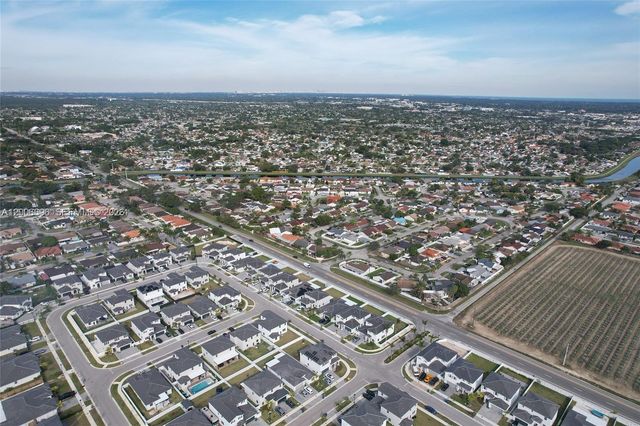 12729 SW 211th St 1, Miami, FL 33177