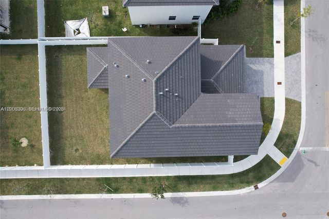 12729 SW 211th St 1, Miami, FL 33177