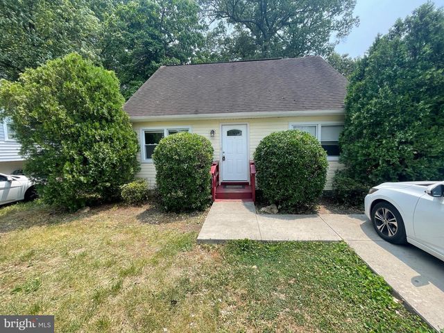 811 DUVALL HWY, Pasadena, MD 21122