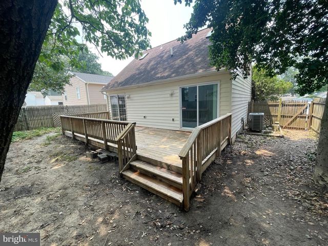 811 DUVALL HWY, Pasadena, MD 21122