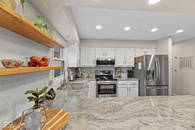 12032 Grebe Circle, Indianapolis, IN 46229