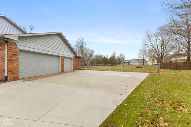 12032 Grebe Circle, Indianapolis, IN 46229