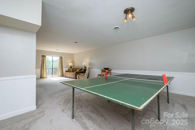 153 Country Ridge Road, Laurel Park, NC 28739