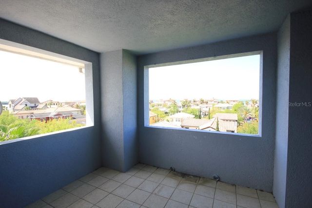 6002 YEATS MANOR DRIVE 105, Tampa, FL 33616