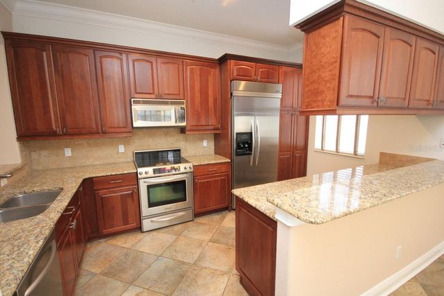 6002 YEATS MANOR DRIVE 105, Tampa, FL 33616