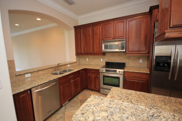6002 YEATS MANOR DRIVE 105, Tampa, FL 33616