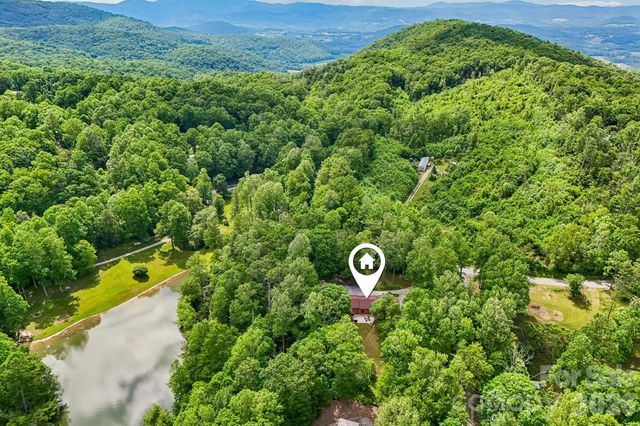 3229 N Bearwallow Road, Hendersonville, NC 28792
