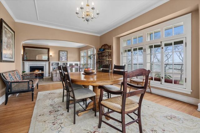 470 Sheridan Road 2, Evanston, IL 60202