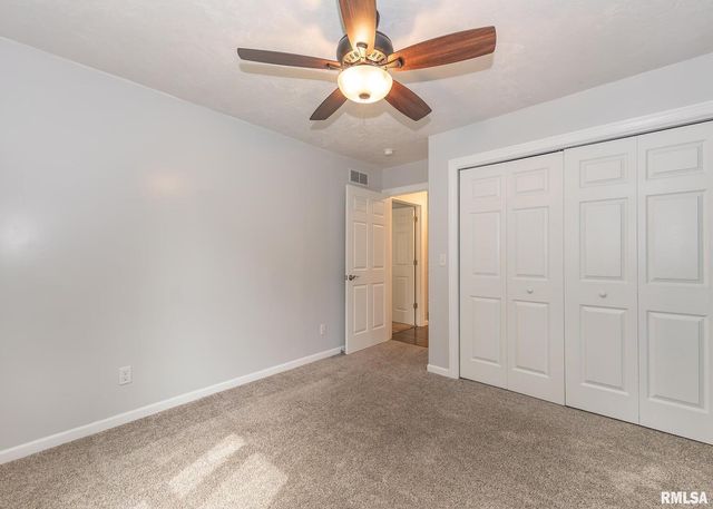 321 Pin Oak Drive, Geneseo, IL 61254