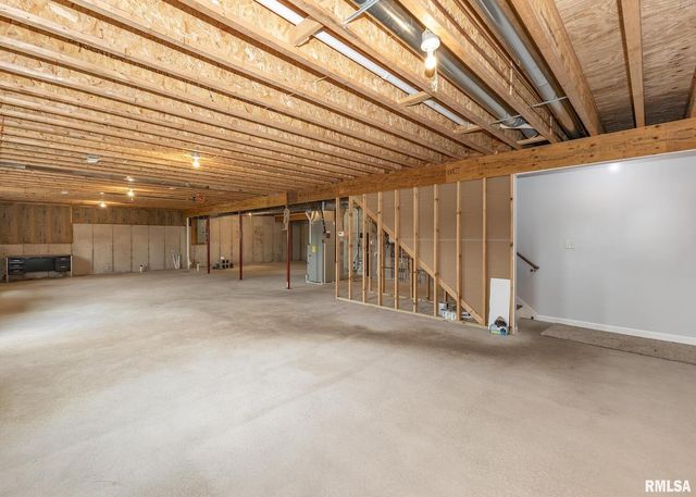 321 Pin Oak Drive, Geneseo, IL 61254