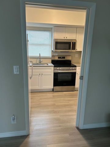 2844 E Crosley A Drive E A, West Palm Beach, FL 33415