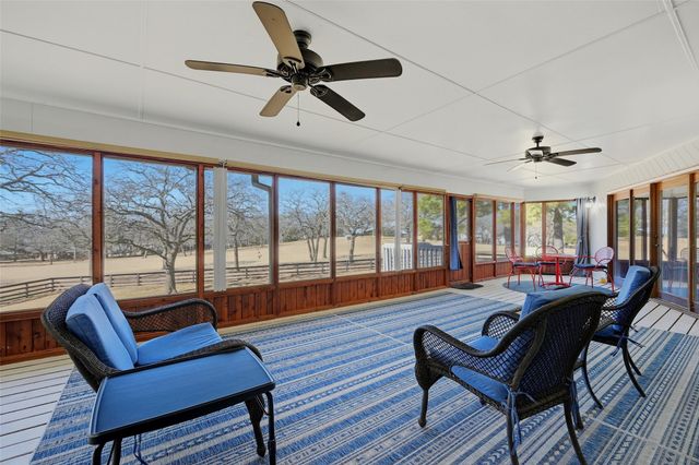 231 Cayuga Trail, Lake Kiowa, TX 76240