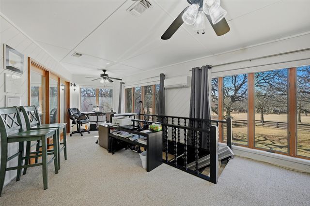 231 Cayuga Trail, Lake Kiowa, TX 76240