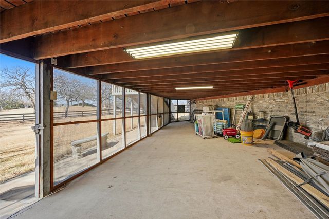 231 Cayuga Trail, Lake Kiowa, TX 76240