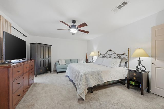 231 Cayuga Trail, Lake Kiowa, TX 76240