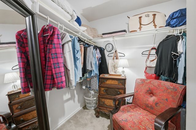 231 Cayuga Trail, Lake Kiowa, TX 76240