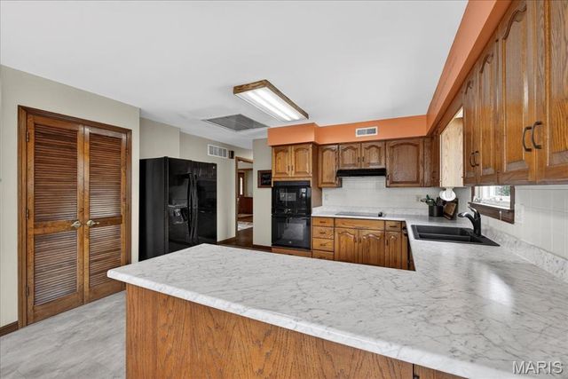 622 Saint Nicholas Drive, O'fallon, IL 62269